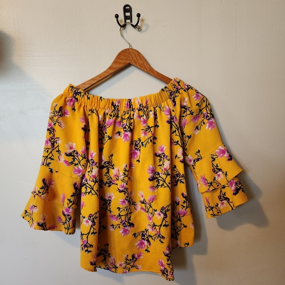 Flower top - Picture 1 of 3